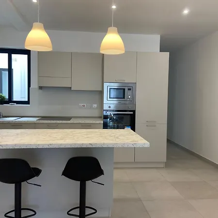 Swieqi Malaika New 6 Is-Swieqi