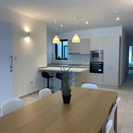 Swieqi Malaika New 6 Lägenhet *