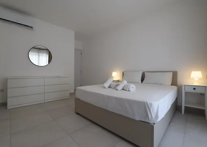 Swieqi Malaika New 6 *